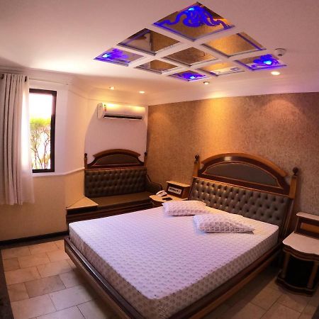 Motel Villa Di Roma (Adults Only) Guaruja Exterior photo
